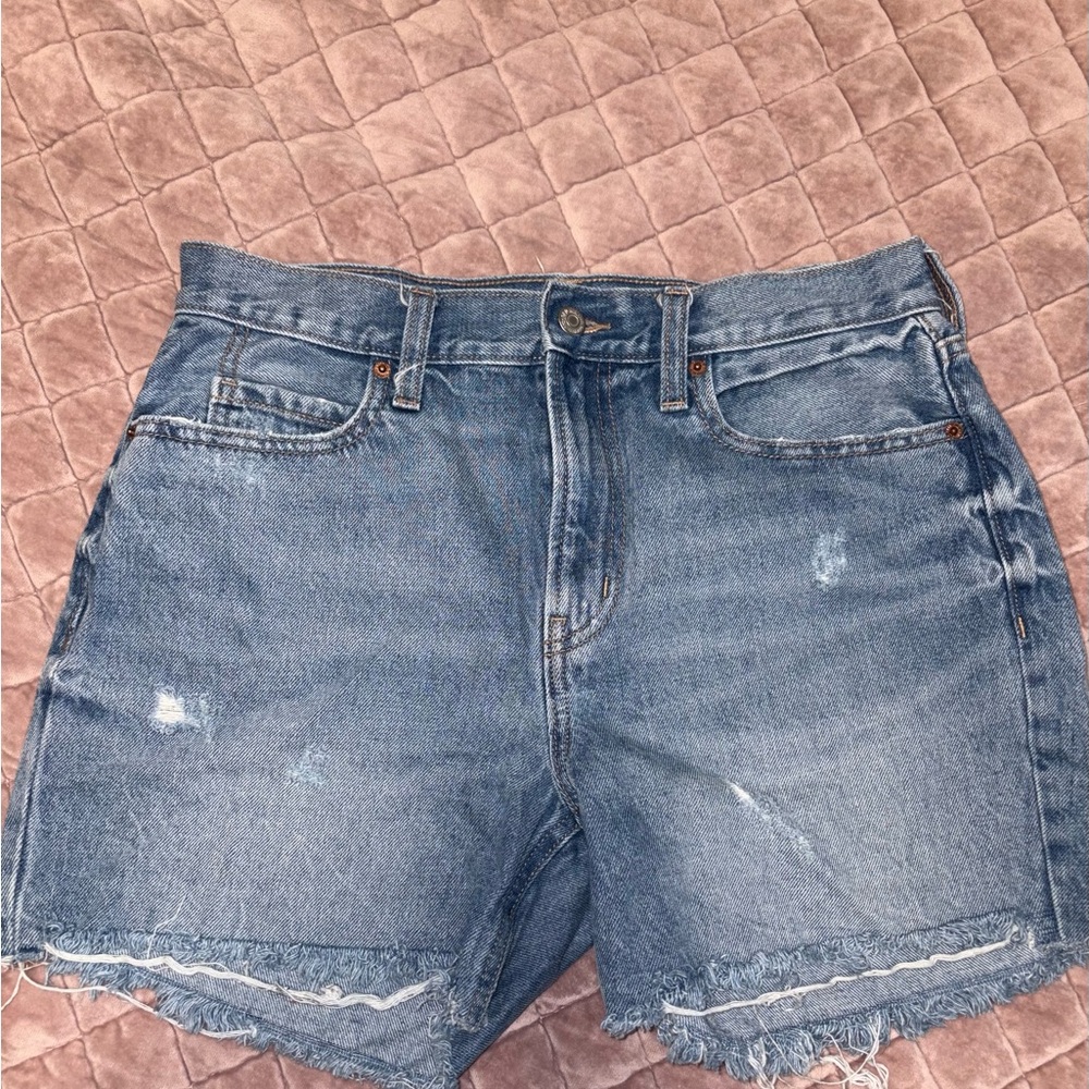 Old Navy Women’s Blue Denim Cutoff Shorts